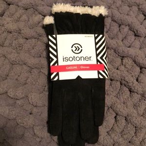 Women’s size medium isotoner gloves